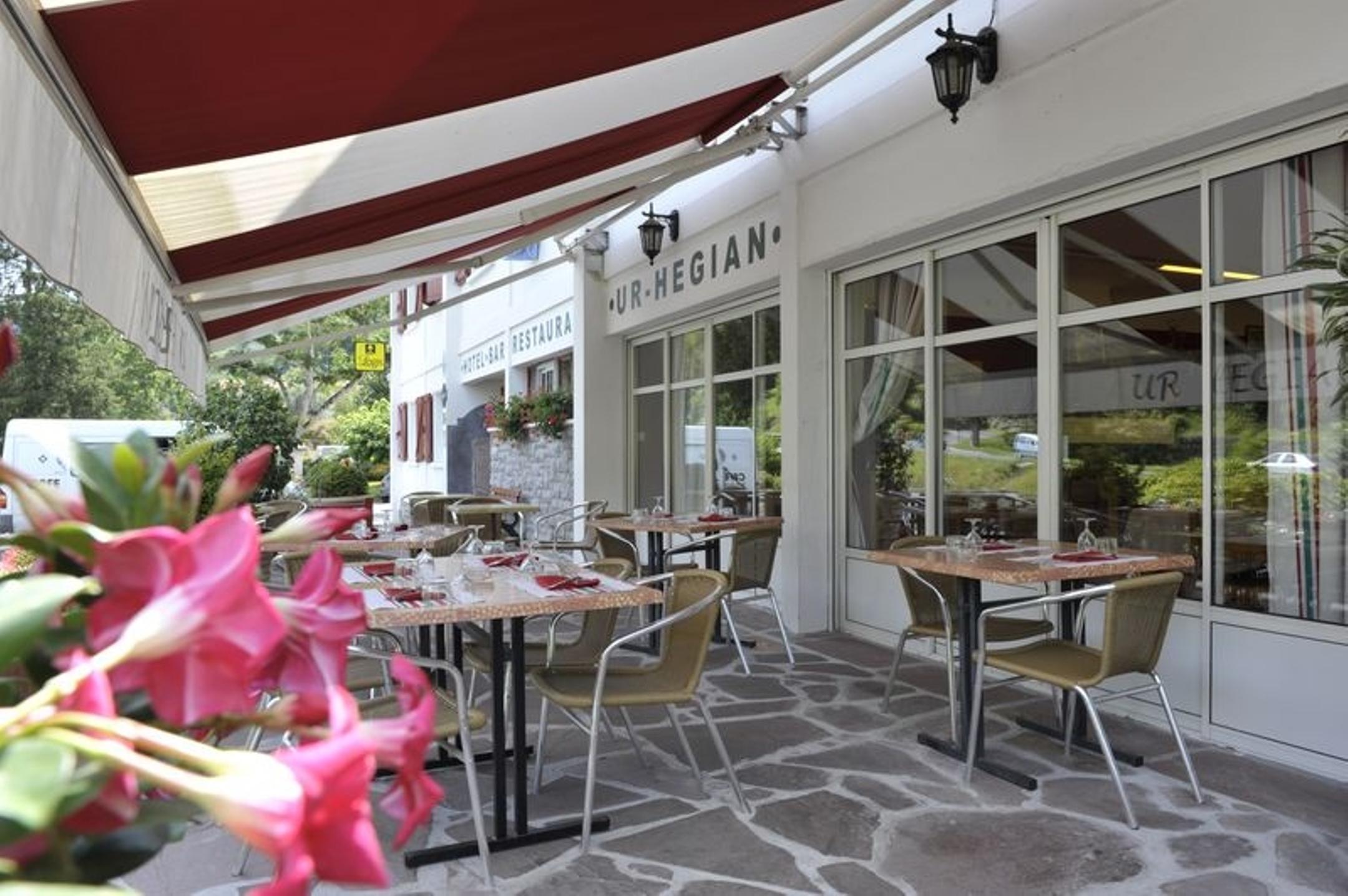 Logis Hotel Ur-Hegian Эноа Экстерьер фото